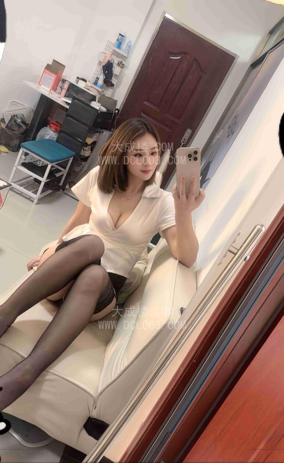 白云黑丝大胸乐莹江苏妹