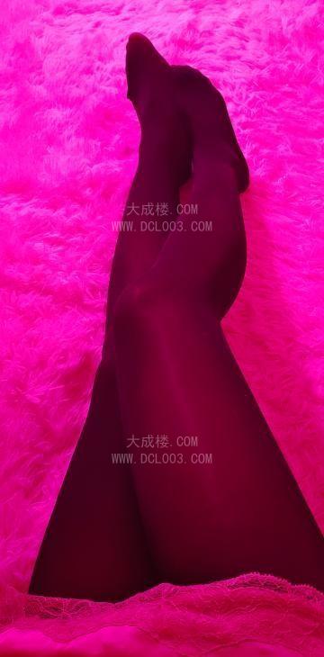武汉性感黑丝妹子