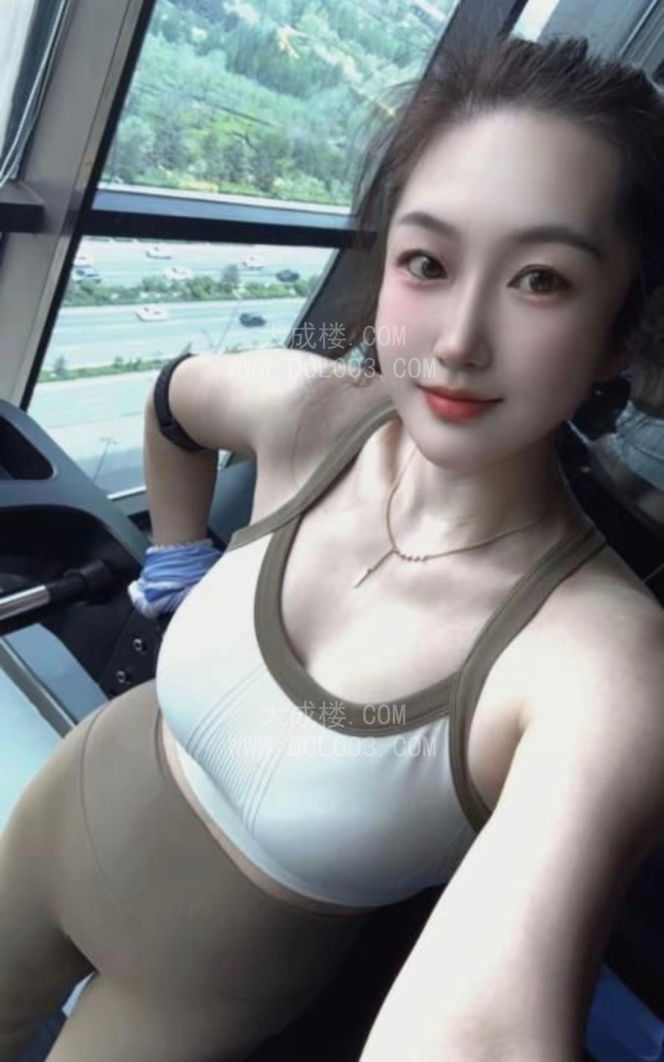南京前凸后翘健身骚妇