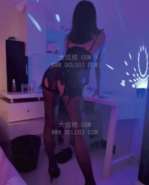 西安二刷巨乳翘臀小骚妇