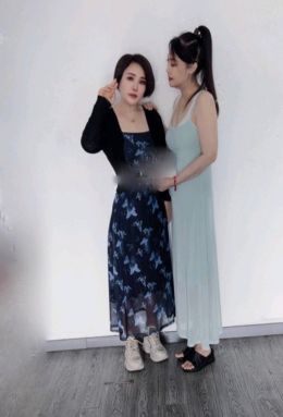 南京双飞三通少妇