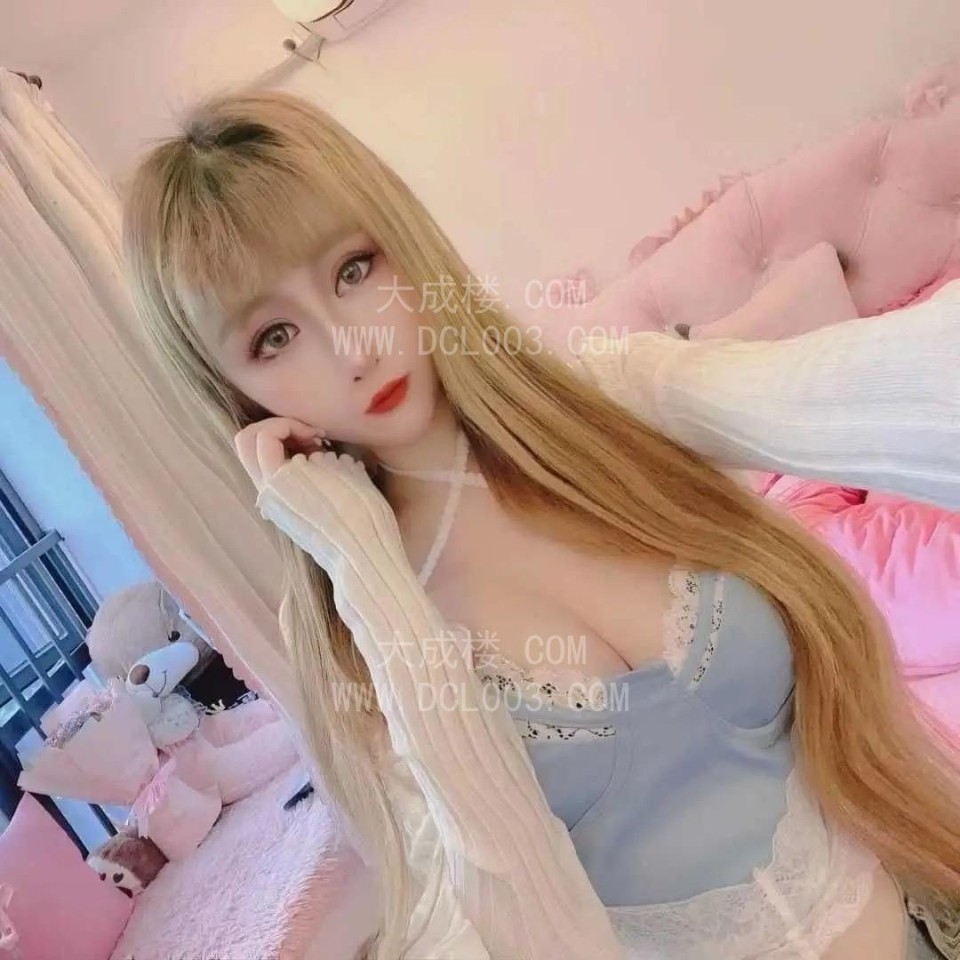 江北童颜美乳洋妞