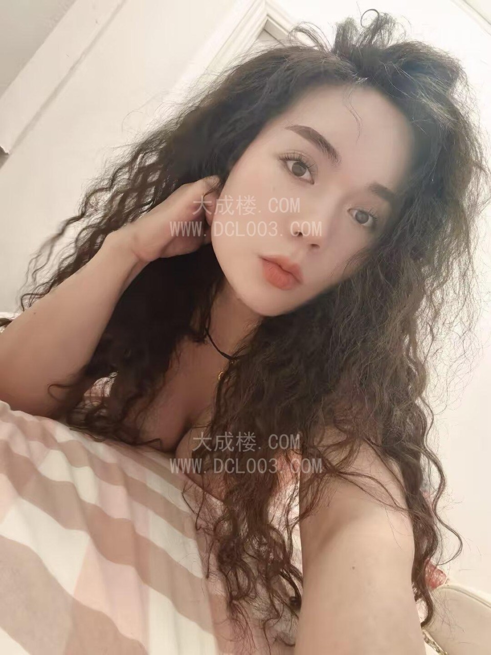 海珠广场性感少妇