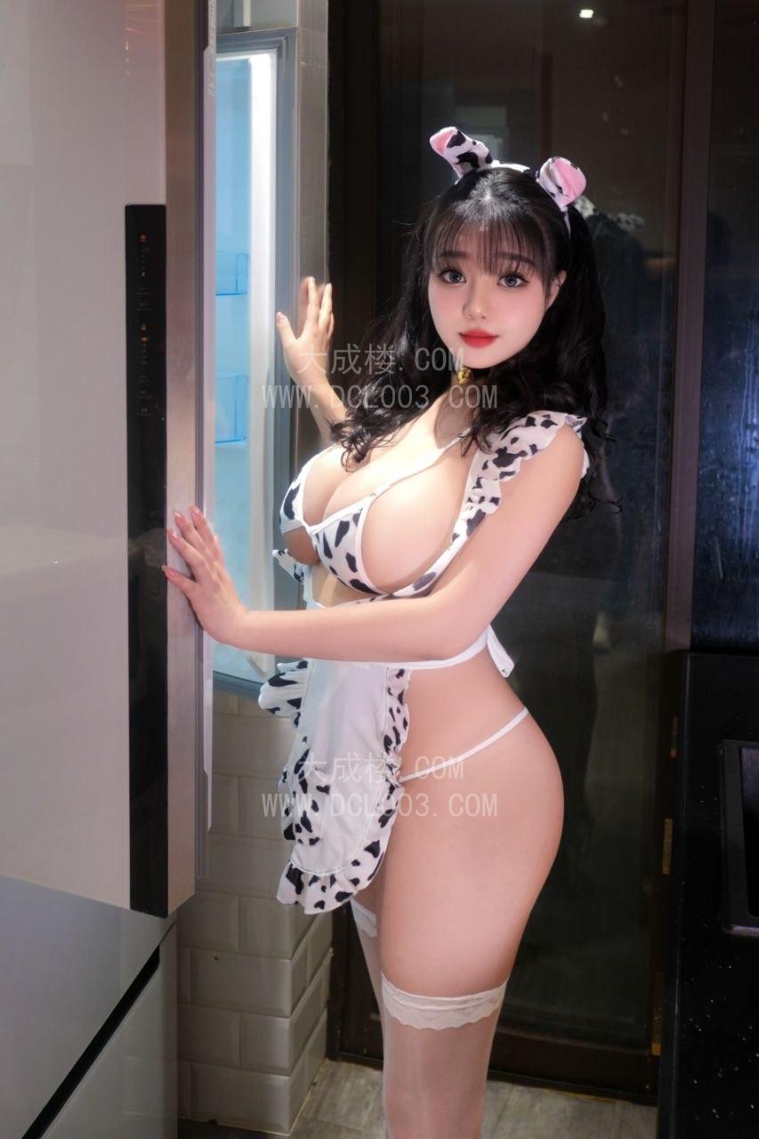 成都童颜巨乳微胖少妇