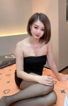 宝山美胸大长腿御姐