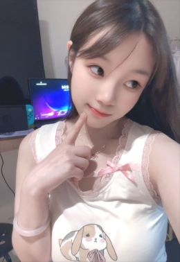 普陀爱Cosplay的嫩妹甜甜