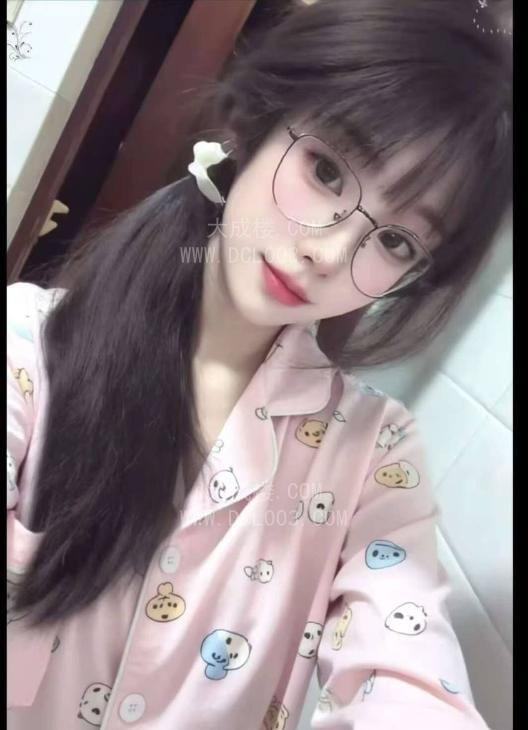 闵行00后气质小妹