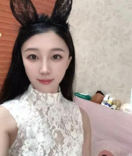 武汉光谷风情旗袍小仙女