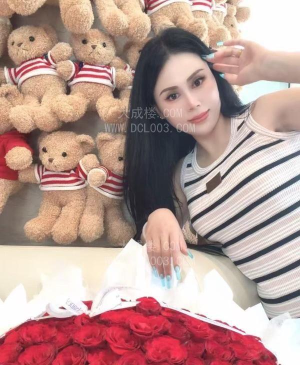 苏州昆山水多大胸少妇