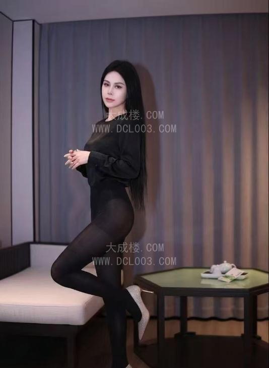 苏州昆山水多大胸少妇