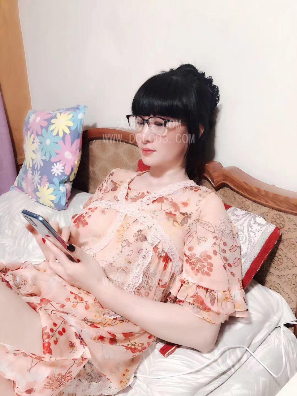 朝阳潘家园眼镜姐