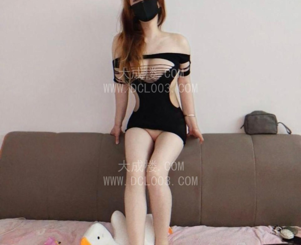 厦门多汁三点粉大胸妹