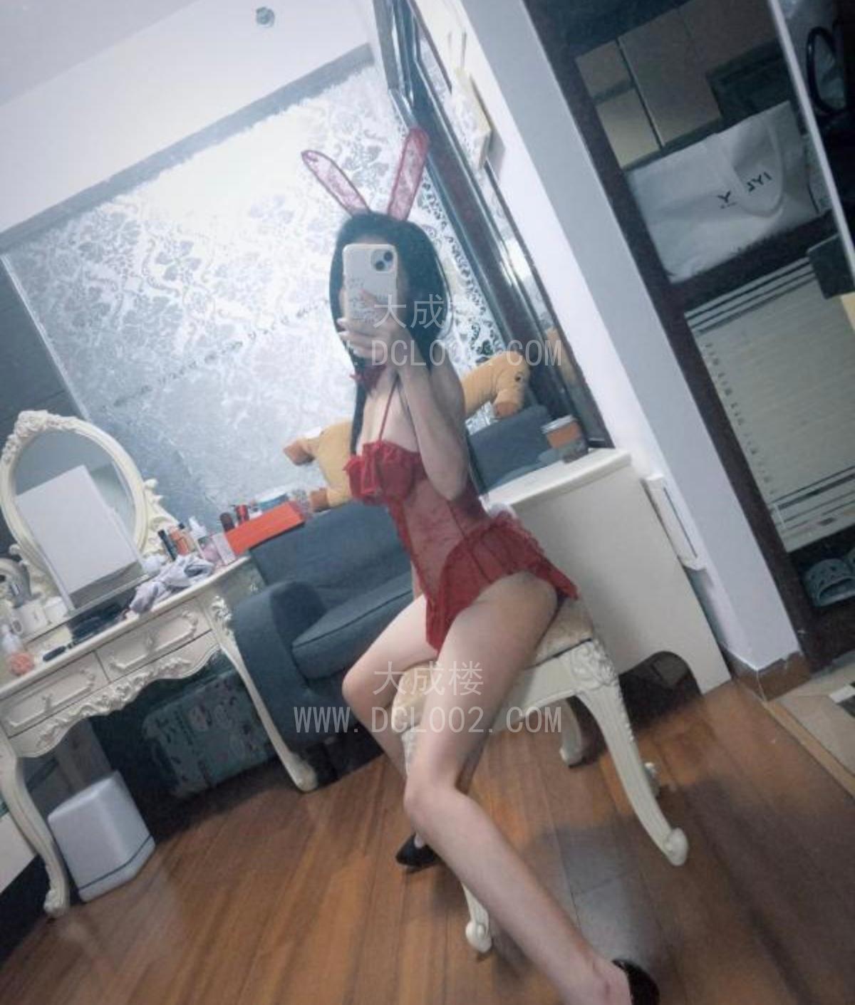 禅城娇小人妻