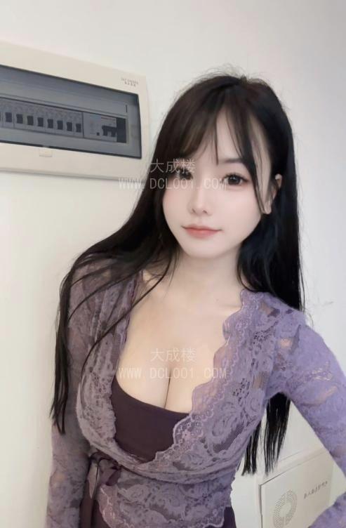 制服控骚少妇
