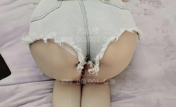 中良翘臀少妇