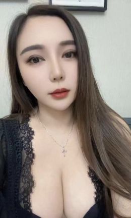 西安大奶吸精少妇