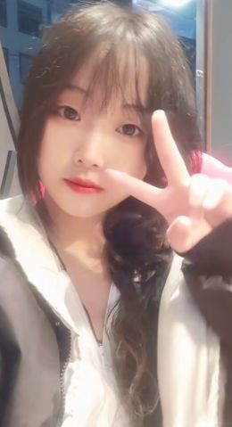 昆明小妹妹自聊自做